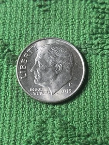 Moneda de diez centavos P Roosevelt 2013 circulada - Imagen 1 de 2