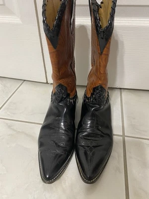 Bota de Vaquero Donald J Pliner Mujer Colección Western Couture, Talla 6 Italia Foto 1 de 4