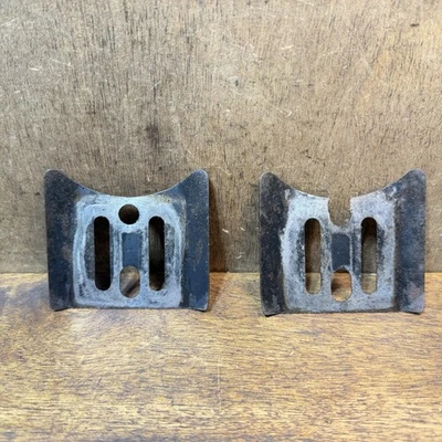 Juego de placas de barra guía McCulloch genuino 650/660 - OEM usado - 61994 Foto 1 de 4