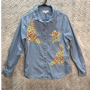 NorthStyle Womens Chambray Embroidered Floral Button Up Shirt Small - Picture 1 of 7