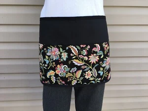 Cute Spring Flowers server waitress Half waist apron 3 pocket restaurant Black - Picture 1 of 3