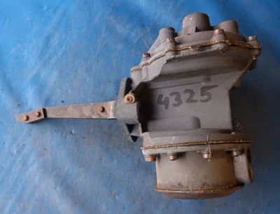 GMC Truck 270ci 1957 bomba de combustible de aire acondicionado 4325 Foto 1 de 4