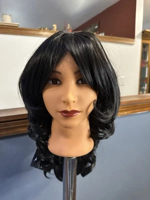Peluca 1B textura yaki negra con flequillo Foto 1 de 4