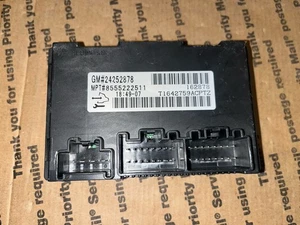 24252878  2008 Chevy Suburban 4WD 4X4 Transfer Case Control Module - Bild 1 von 2