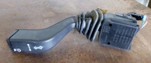 Holden Astra TS 98-05 Indicator Cruise Switch - Picture 1 of 3
