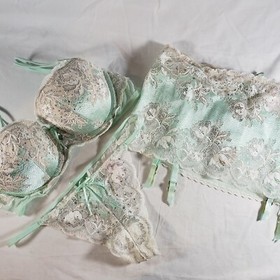 Victoria's Secret Seduction Mint Green White Set Bombshell Bra V-string Garter