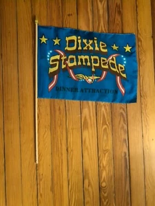 Dolly Parton’s Dixie Stampede Dinner Show Attraction Flag W/pole - Picture 1 of 3