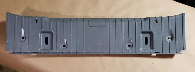 BMW 328Xi E90 2011 maletero interior trasero panel de moldura de umbral de desgaste inferior OEM Foto 1 de 4