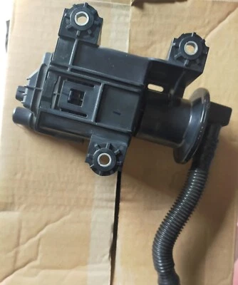 Toyota Camry Avalon 2018-2024 OEM Charcoal Canister Assembly 77730-06040 - Image 1 of 4