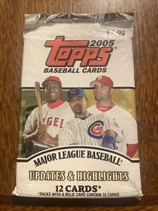TOPPS 2005 UPDATES & HIGHLIGHTS HOBBY PACK  with  12 SEALED MLB BASEBALL CARDS - Picture 1 of 2