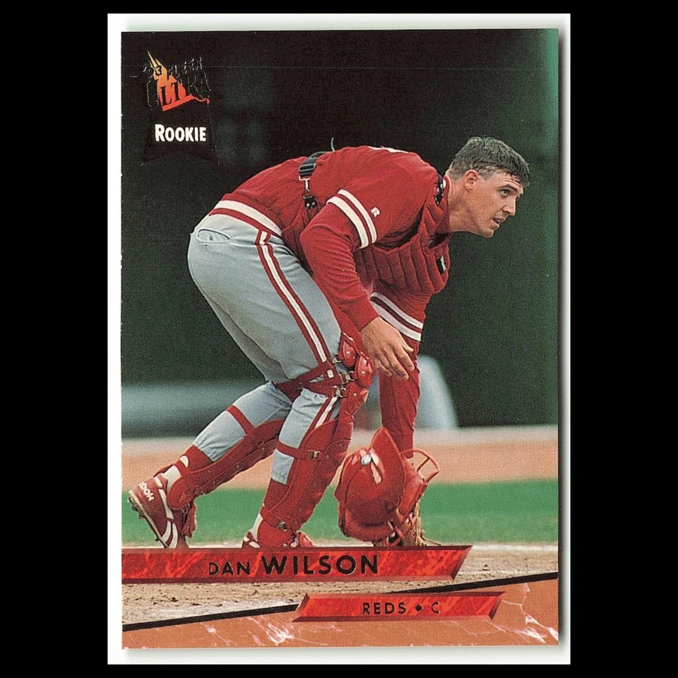 Dan Wilson #337 1993 Fleer Ultra Cincinnati Reds Baseball Card MLB NM - Image 1 of 3