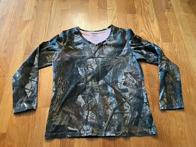 Outfitters Ridge T Shirt Realtree Hardwoods Camo Hunting Womens Medium (8-10) - Image 1 of 4