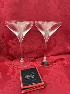 NEW FLAWLESS Exquisite RIEDEL Pair VITIS Art Crystal MARTINI COCKTAIL Glasses - Picture 1 of 13