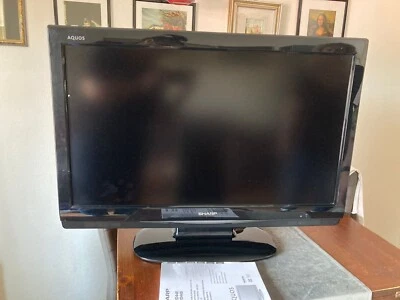 Sharp Acquos LCD TV Model LC-32-D44E-BK - Immagine 1 di 4