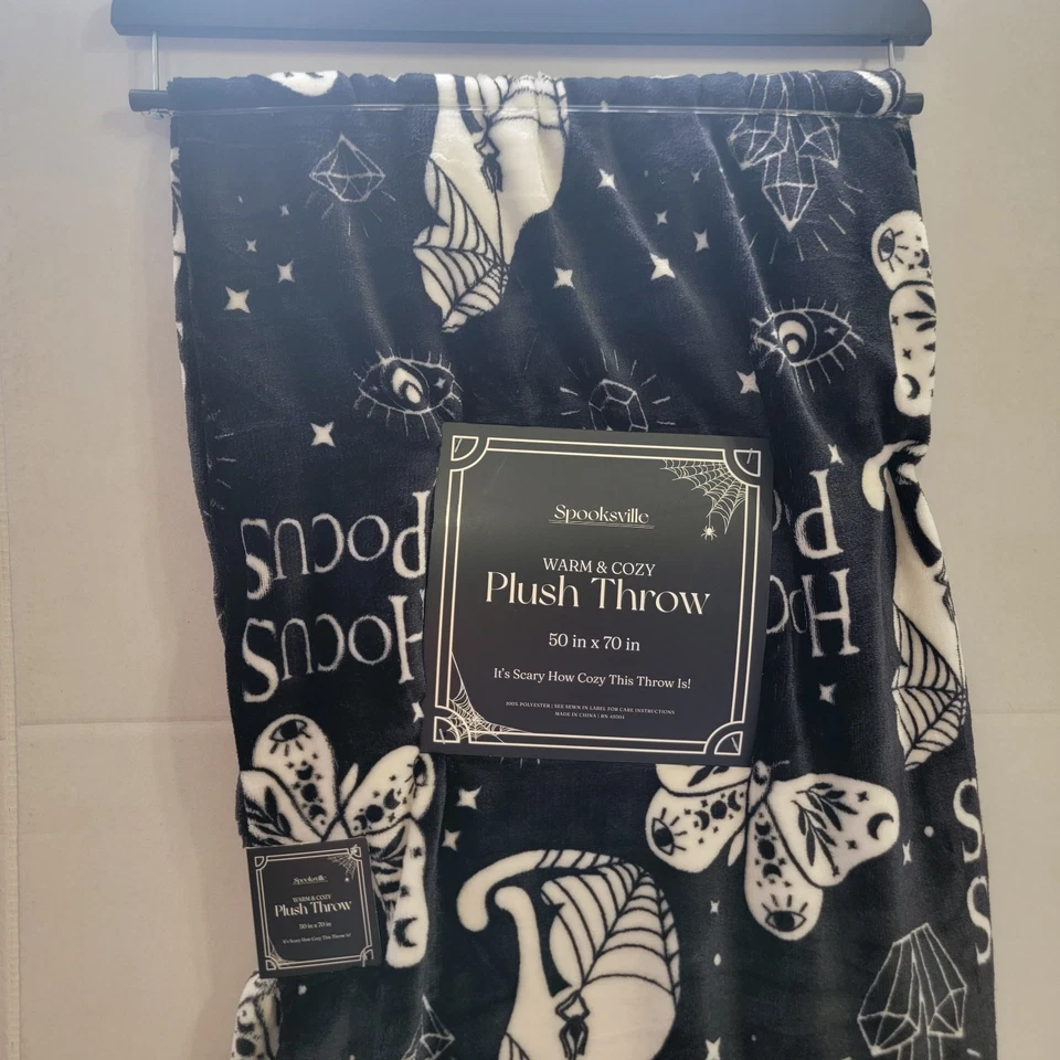 NEW! Spooksville Halloween "Hocus Pocus" Icons Black Plush Throw Blanket 50x60 - Image 1 of 4