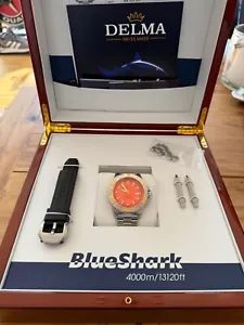 Taucheruhr Delma Blue Stark III 4000 m ETA Werk Neu-Ungetragen Limitiert 500 PCs - Bild 1 von 14