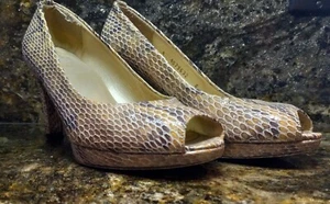 Stuart Weitzman Snakeskin Print Peep Toe Pumps with covered 3" Heels Size 6M - Picture 1 of 12