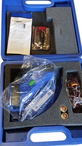 Bodenbelag / Rahmen Laser Quadrat / Accusquare Orcon / Koffer - Bild 1 von 9