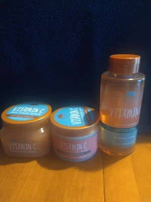 Paquete de 3 Exfoliantes de Azúcar Tree Hut Manteca Corporal y Gel Espumoso Lavado Vitamina C Nuevo Foto 1 de 4
