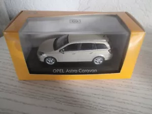 MINICHAMPS PAUL'S MODEL ART OPEL ASTRA CARAVAN 9163175 modellino auto 1:43 - Foto 1 di 4