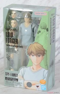BANDAI S.H.FIGUARTS SPY X FAMILY LOID FORGER FATHER OF THE FORGER FAMILY FIGURE - Image 1 of 4