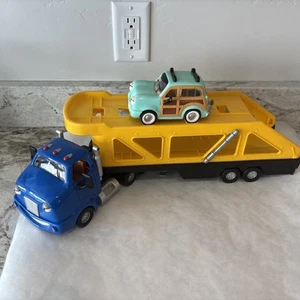 Chevron Collectible Cars Cary Carrier No. 14 & 1999 Woody Wagon No. 16 1998 - Picture 1 of 15
