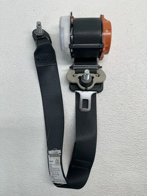 Cinturón de seguridad trasero izquierdo Nissan Rogue 2016-2017 TKK-AB0-G2669 OEM 252261 Foto 1 de 4