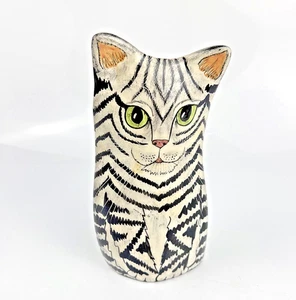 Jarrón de cerámica a rayas de tigre blanco y negro Cats By Nina Lyman 2001   - Imagen 1 de 9