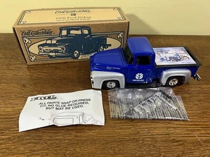 1/25 ERTL 1956 Ford Pickup Truck NEW HOLLAND Christmas Coin Bank DIE CAST W Box - Picture 1 of 8
