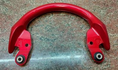 Barra de agarre de asiento trasero Suzuki GSX1300R Hayabusa 2008-2020 | OEM 298977 Foto 1 de 4