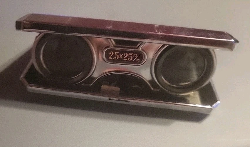 Vintage Focal Folding Opera Glass, 2.5 x 25mm - Image 1 of 1