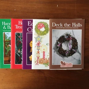 Lot 5 1980s Crafts from Currents Booklets Christmas Easter Gifts Wreaths - Picture 1 of 7