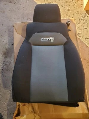 ASIENTOS DELANTEROS JEEP TELA NEGRO OEM 1-1FG071DVAA, SK208374 Foto 1 de 4