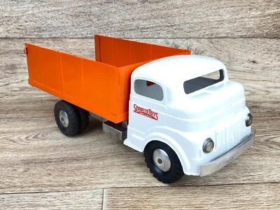 Vintage Structo Toys White and Orange Pressed Steel Metal Delivery Truck - Image 1 of 4