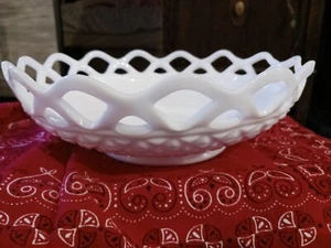 Vintage Imperial Milk Glass Open Lace Edge Bowl- 10.5" wide - Bild 1 von 2