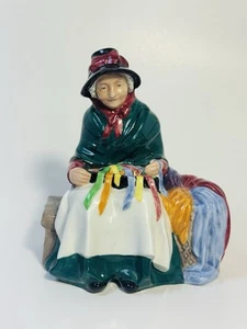 Royal Doulton Silks and Ribbons HN2017 Porcelain Figurine England - Picture 1 of 6