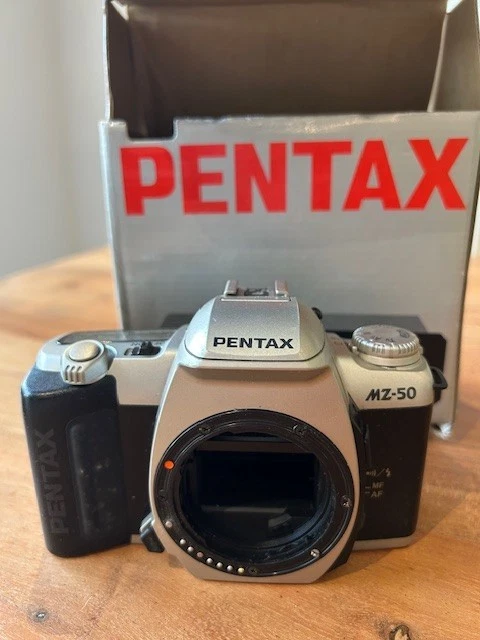 Pentax MZ-50 with Box - Image 1 of 4