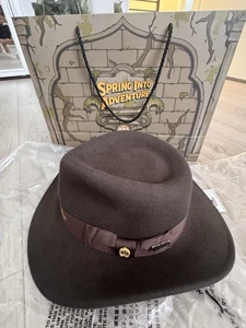 NEW Disneyland Club 33 Indiana Jones 30th Anniversary Hat + Bag Disney (Sz L) - Picture 1 of 5