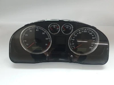2005 Volkswagen Passat Instrument Clusters VWZ7Z0C7921554 - Image 1 of 4
