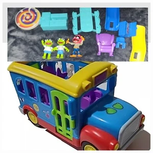 Disney Junior Muppet Babies Friendship School Bus With Lights, Music & More  - Picture 1 of 13