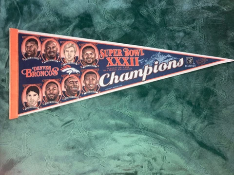 1998 DENVER BRONCOS SB XXXII CHAMPIONS 8 PLAYERS PENNANT.4 HOF.WINCRAFT Cover