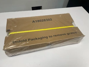 New Frigidaire Range GCFG3060BF Grate Kit A18028302, 530453283 (x2) & 530453284 - Picture 1 of 5