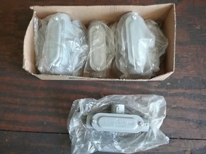 3HMR, 1/2" Abdeckung, 4,25 Vol. Cu Zoll Rohr Auslass Box ** Menge 8 ** Neu im Karton ** - Bild 1 von 4