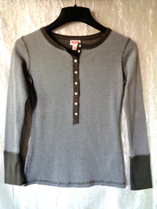 Mossimo Supply Co  Junior  Grey Waffle Thermal Long sleeve top    Size Large
