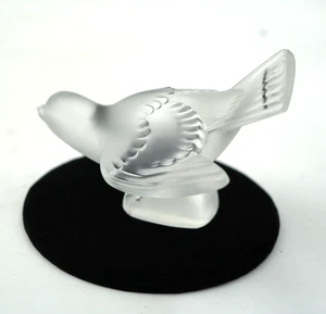 LALIQUE France Frosted Crystal Sparrow Bird Figurine - Picture 1 of 3