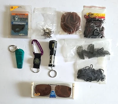 Lote aleatorio vintage de suministros y accesorios de pesca gafas Solor Sheild leer Foto 1 de 4