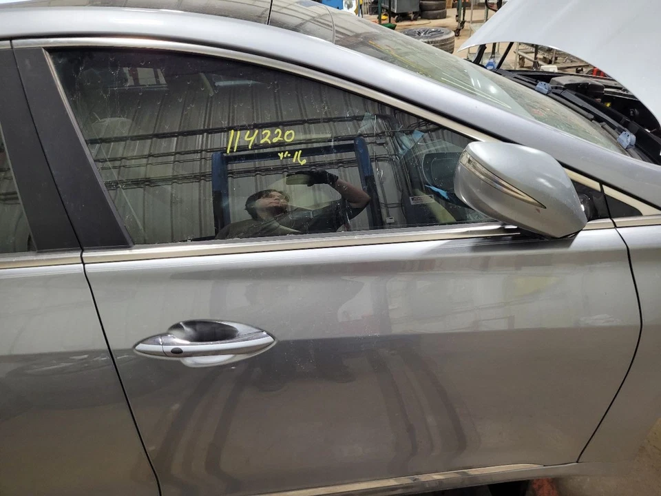 2012 - 2017 HYUNDAI AZERA Passenger Right Front Door Electric GRAY Foto 1 de 4