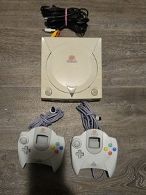 Sega Dreamcast Complete Bundle - Console, Controller+ Game
