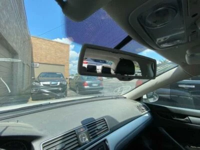 ESPEJO RETROVISOR ATENUACIÓN AUTOMÁTICA VOLKSWAGEN PASSAT 2012-2015 Foto 1 de 4