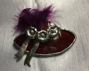 ROTER HUT GLASMALEREI ANSTECKNADEL - Bild 1 von 3